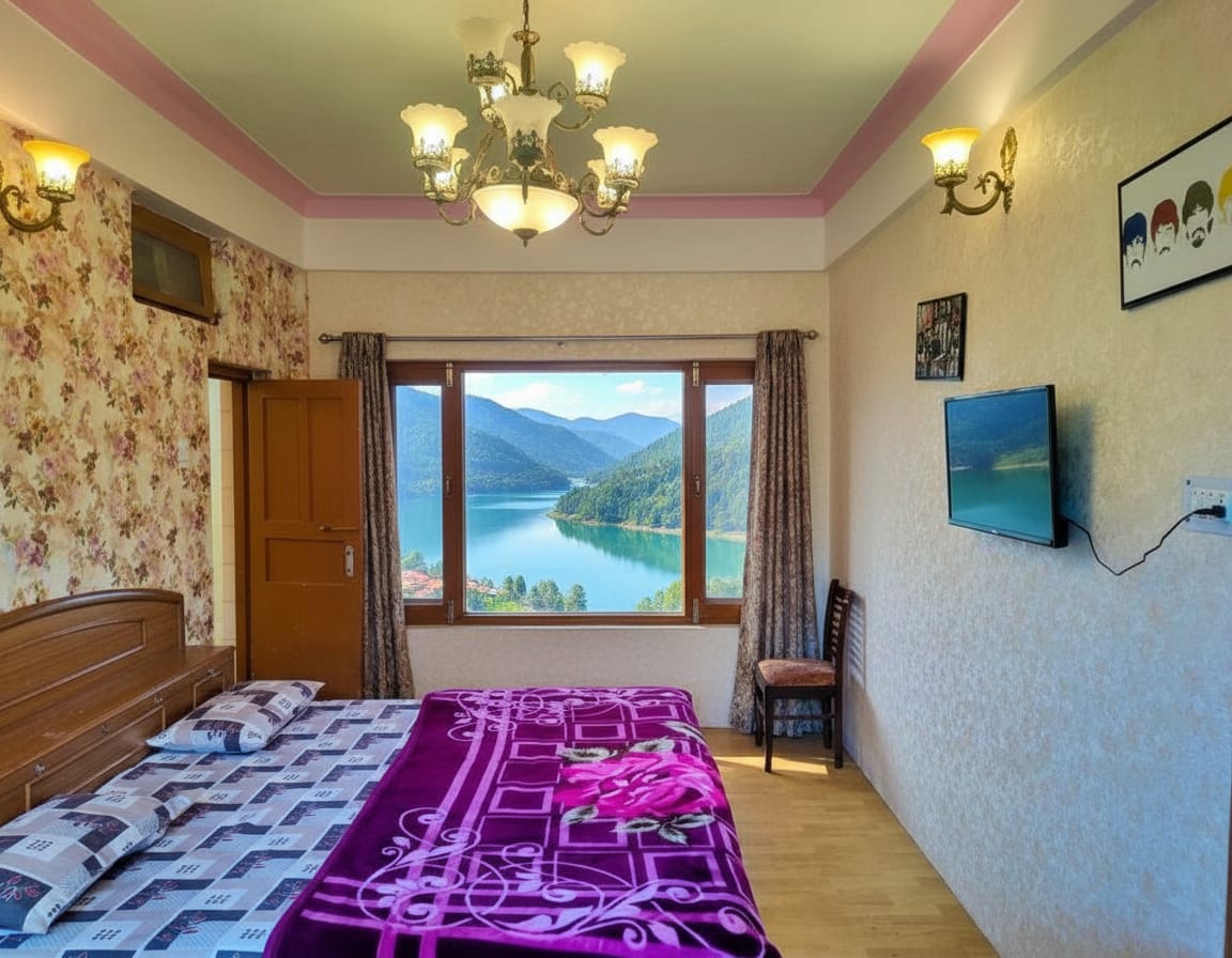 Kurmanchal Hotel Nainital